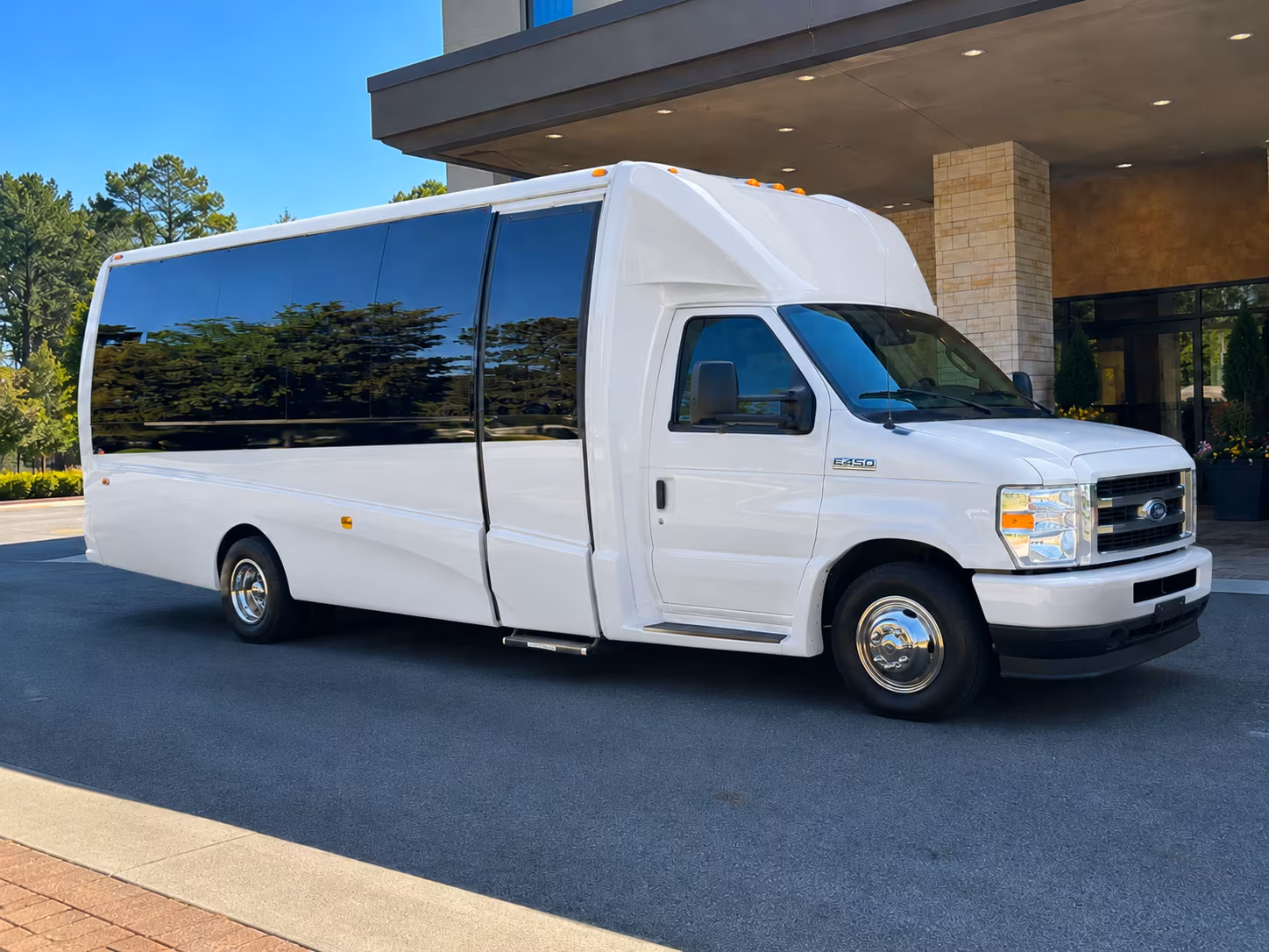 buses for concerts at the riverside municipal auditorium and fox performing arts center